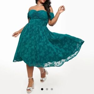 Unique Vintage Dress, 1950s Teal Green Jacquard Off the Shoulder Flare Sz 1X EUC